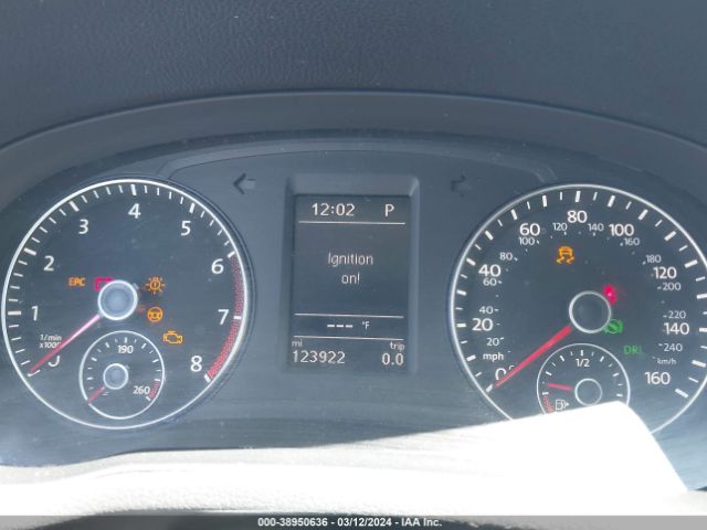 1VWBT7A30EC050465 Volkswagen Passat 1.8t Se