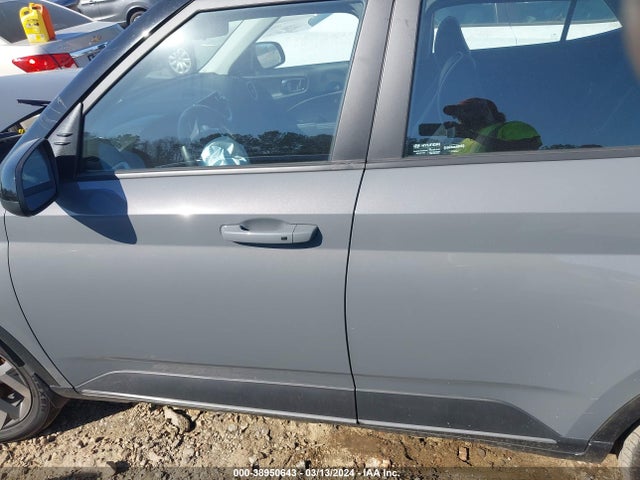 Hyundai Venue Limited 2022 KMHRC8A32NU139774 Image 15