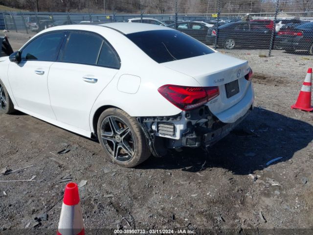 W1K3G4FB8MJ283357 Mercedes-Benz A 220 4matic