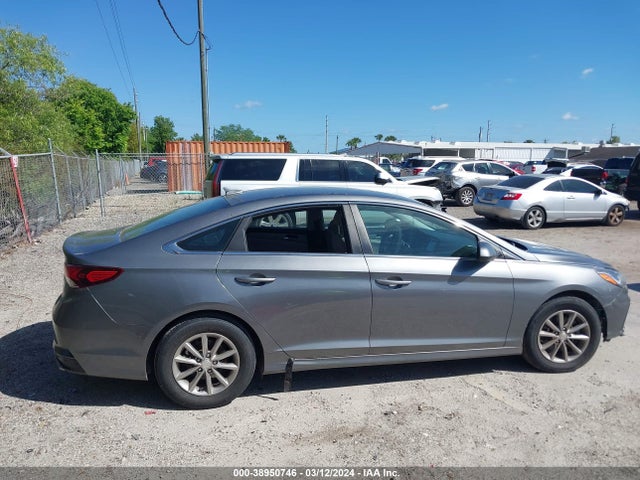Hyundai SONATA SE 2019 5NPE24AF1KH744741 Image 14