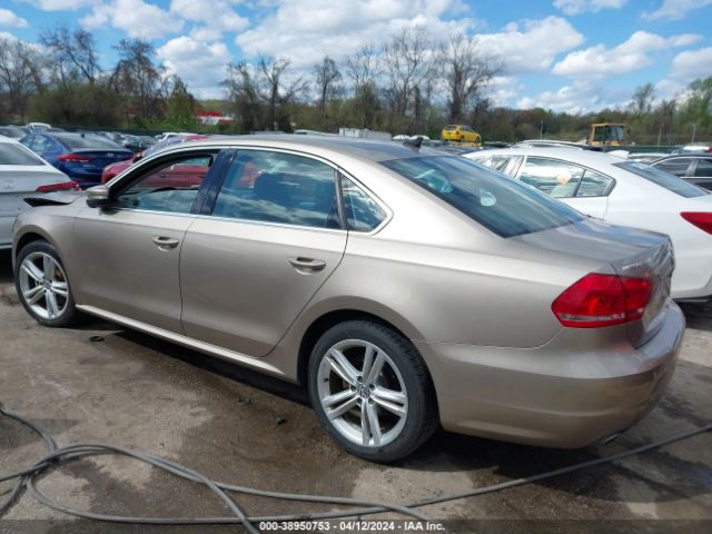 1VWBV7A38FC015667 Volkswagen Passat 2.0l Tdi Se