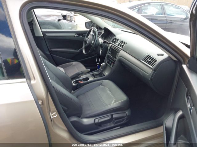 1VWBV7A38FC015667 Volkswagen Passat 2.0l Tdi Se