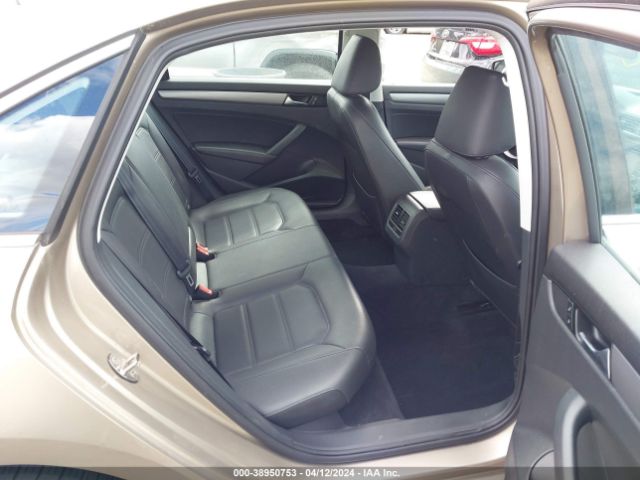 1VWBV7A38FC015667 Volkswagen Passat 2.0l Tdi Se