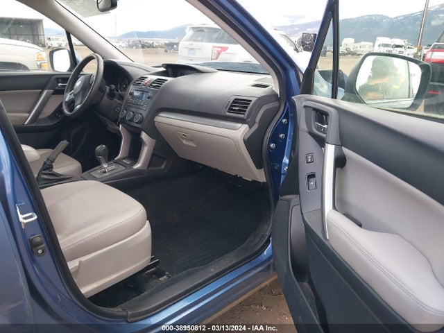 Subaru Forester 2.5i Limited 2015 JF2SJAHC3FH519789 Image 5