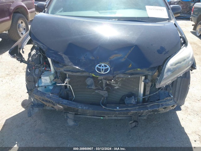 Toyota Sienna Se 8 Passenger 2015 5TDXK3DC7FS672268 Image 6