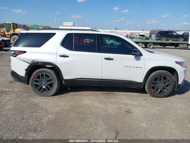 Chevrolet Traverse Premier 2018 1GNERKKW7JJ128120 Image 13