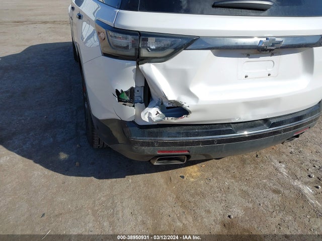 Chevrolet Traverse Premier 2018 1GNERKKW7JJ128120 Image 17