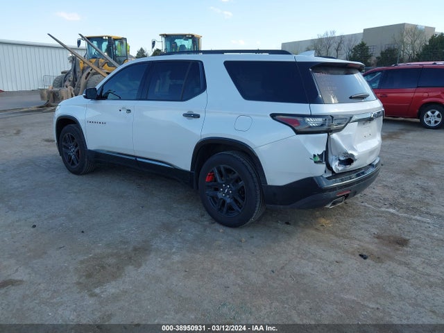 Chevrolet Traverse Premier 2018 1GNERKKW7JJ128120 Image 3
