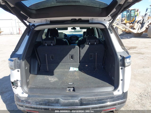 Chevrolet Traverse Premier 2018 1GNERKKW7JJ128120 Image 8