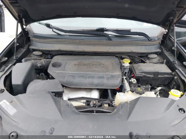 1C4PJLCB0KD358124 Jeep Cherokee Latitude Fwd