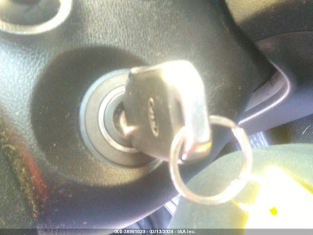 3KPF24ADXME289463 KIA FORTE FE