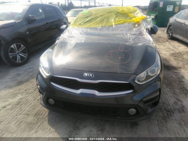 3KPF24ADXME289463 KIA FORTE FE