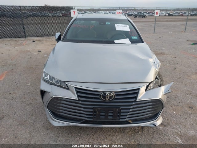 Toyota AVALON XLE 2022 4T1AZ1FBXNU083229 Image 12