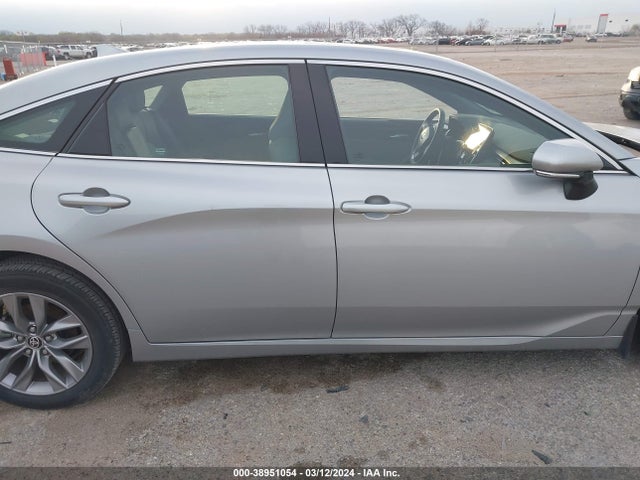 Toyota AVALON XLE 2022 4T1AZ1FBXNU083229 Image 13
