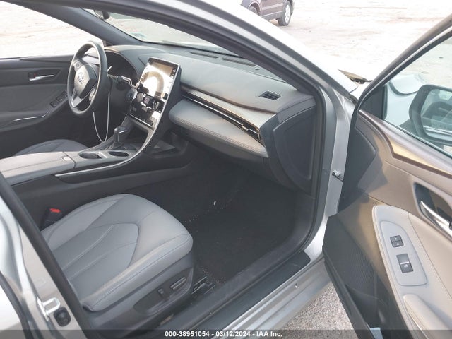 Toyota AVALON XLE 2022 4T1AZ1FBXNU083229 Image 5