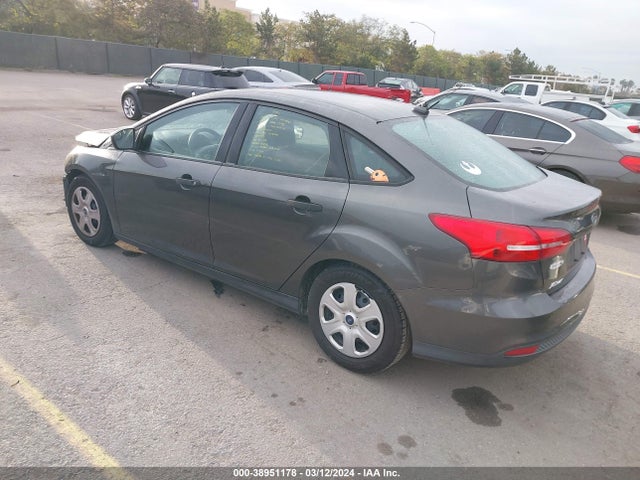 Ford FOCUS S 2016 1FADP3E21GL289347 Image 3
