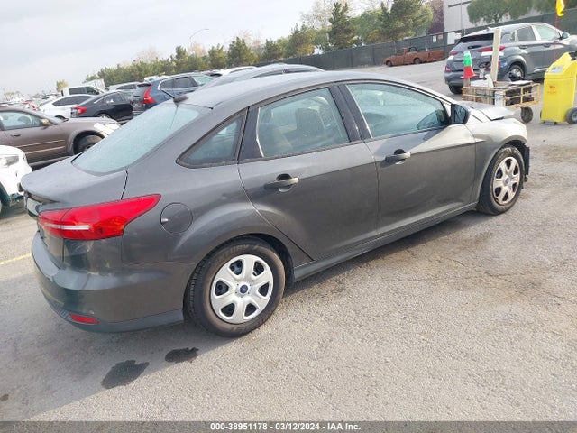 Ford FOCUS S 2016 1FADP3E21GL289347 Image 4