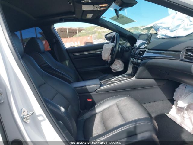 1HGCV2F34JA054006 Honda Accord Sport 2.0t