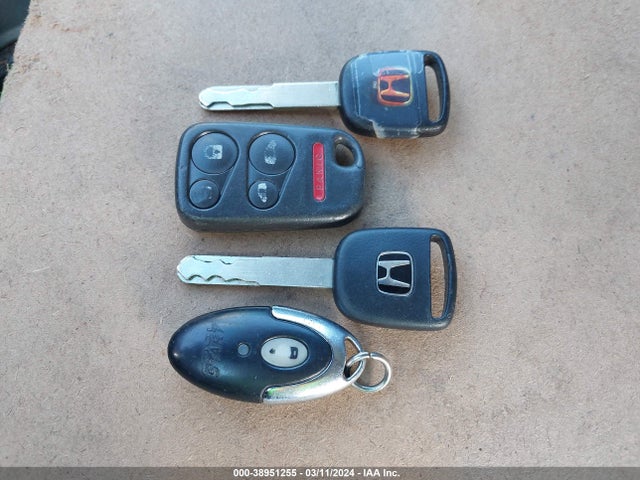 2003 HONDA ODYSSEY EX-L VIN: 5FNRL18033B081901