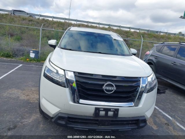 5N1DR3BB0NC212597 Nissan Pathfinder Sv 2wd