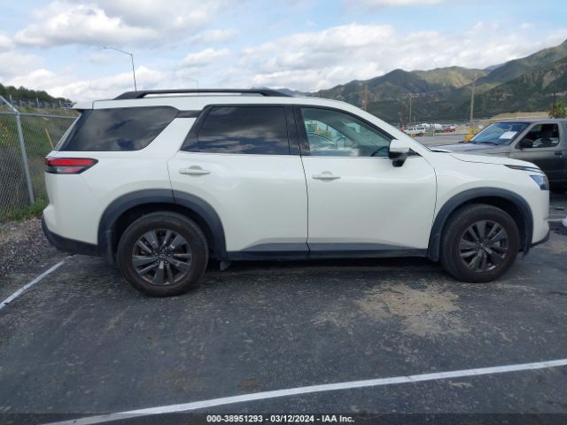 5N1DR3BB0NC212597 Nissan Pathfinder Sv 2wd