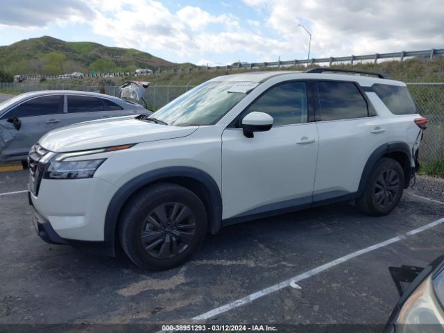 5N1DR3BB0NC212597 Nissan Pathfinder Sv 2wd