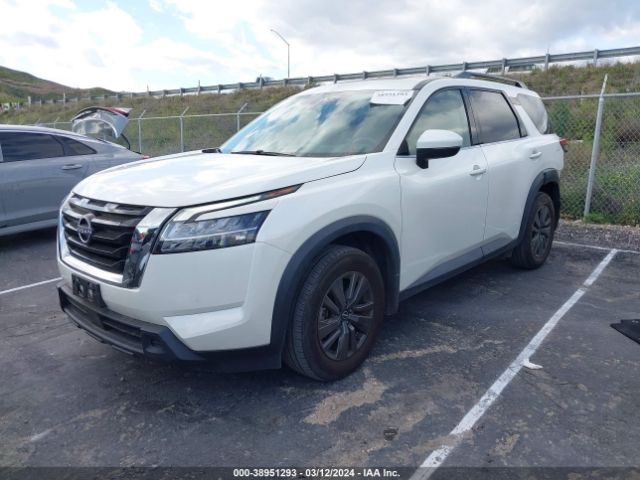 5N1DR3BB0NC212597 Nissan Pathfinder Sv 2wd