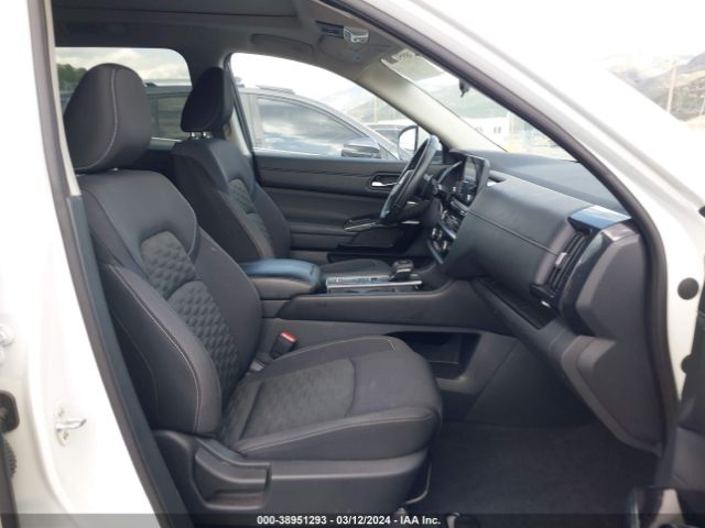 5N1DR3BB0NC212597 Nissan Pathfinder Sv 2wd