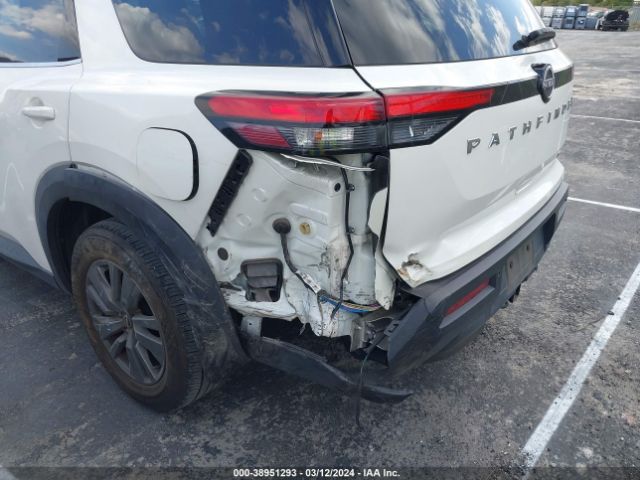 5N1DR3BB0NC212597 Nissan Pathfinder Sv 2wd