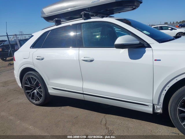 WA1EVAF17KD036500 Audi Q8 55 Premium