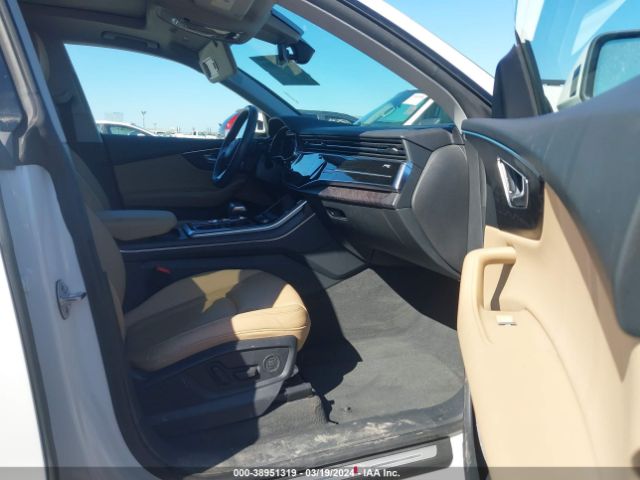 2019 AUDI Q8 WA1EVAF17KD036500 Photo 4