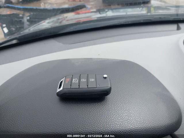 KIA SOUL + 2019 KNDJP3A5XK7669317 Image 11