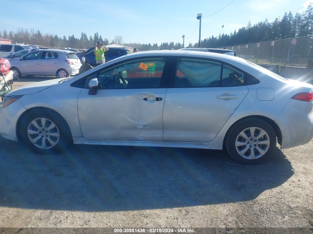 Toyota COROLLA LE 2022 JTDEPMAEXNJ206673 Image 13