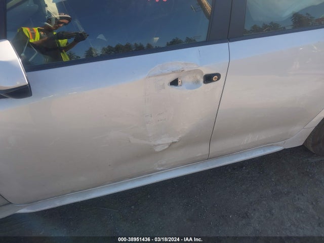 Toyota COROLLA LE 2022 JTDEPMAEXNJ206673 Image 6