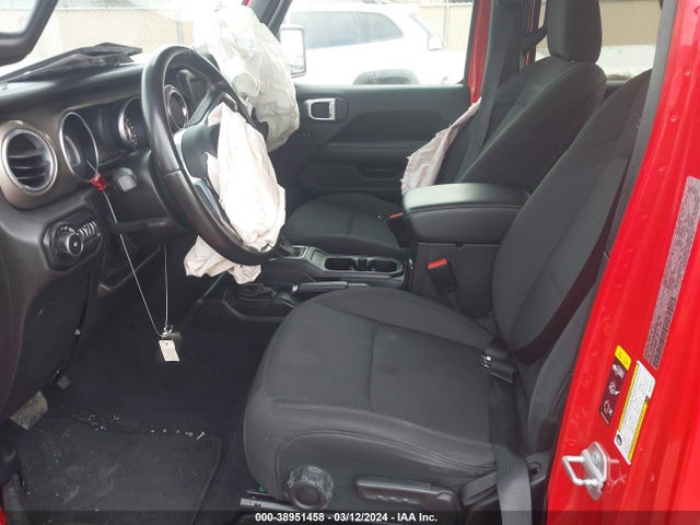 1C4HJXEN1MW634756 Jeep Wrangler Unlimited Sahara 4x4