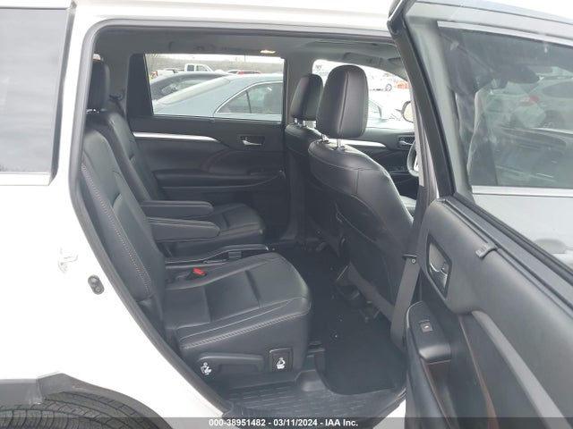 Toyota Highlander Xle 2019 5TDJZRFH7KS609212 Image 8