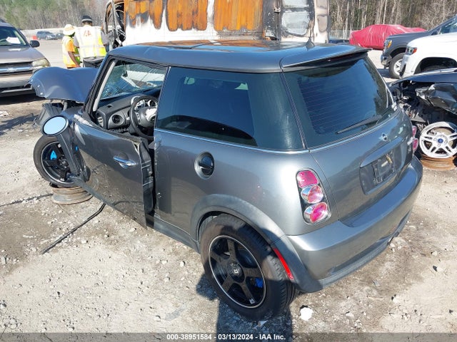 2003 MINI COOPER S WMWRE33453TD71392 Photo 2