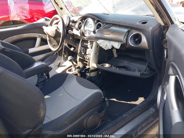 2003 MINI COOPER S WMWRE33453TD71392 Photo 4