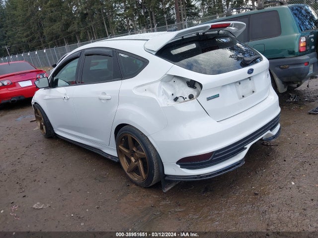Ford FOCUS ST 2018 1FADP3L97JL332225 Image 3