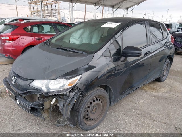 Honda FIT LX 2017 3HGGK5G59HM700147 Image 2