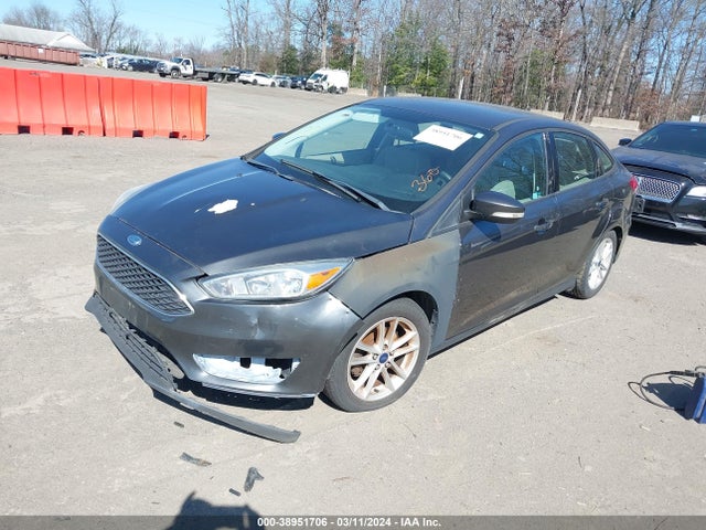 Ford FOCUS SE 2016 1FADP3F23GL256591 Image 2