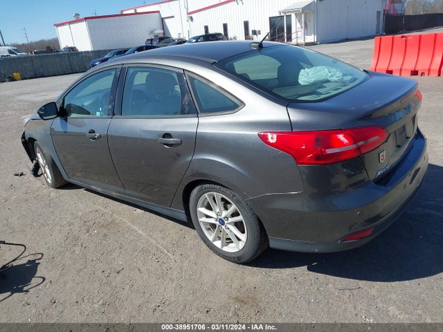 Ford FOCUS SE 2016 1FADP3F23GL256591 Image 3