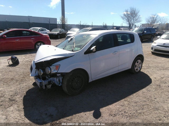 Chevrolet Sonic Ls Auto 2014 1G1JA6SH0E4171766 Image 2