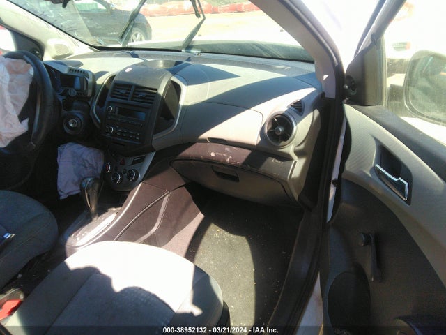 Chevrolet Sonic Ls Auto 2014 1G1JA6SH0E4171766 Image 5