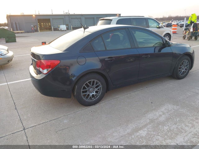 Chevrolet Cruze Ls Manual 2014 1G1PB5SH1E7170481 Image 4