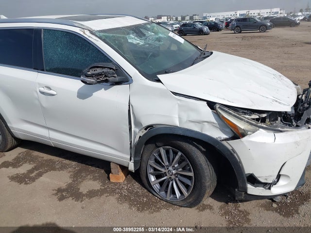 Toyota Highlander Xle 2017 5TDKZRFH2HS524551 Image 13
