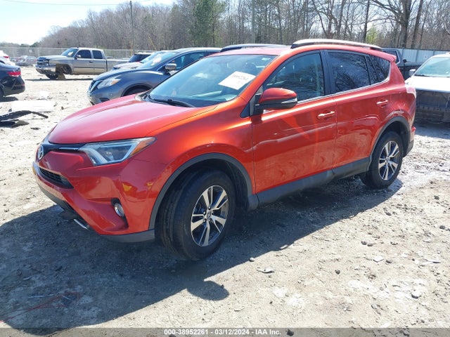 Toyota Rav4 Xle 2016 JTMWFREV7GJ092441 Image 2