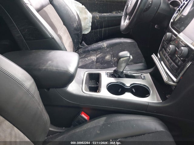 1C4RJFAG2MC781031 Jeep Grand Cherokee Laredo X 4x4