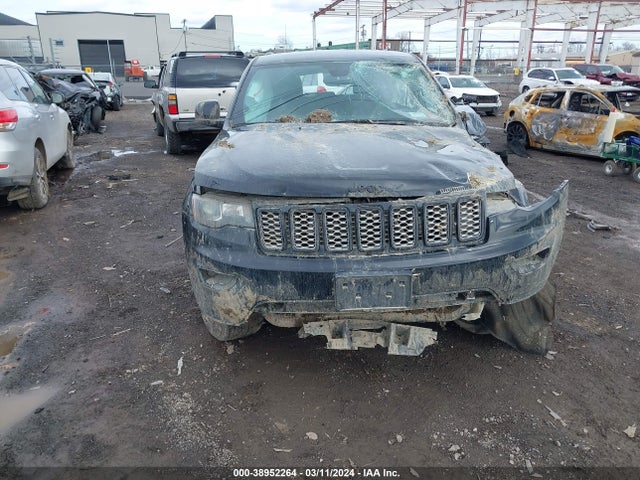 1C4RJFAG2MC781031 Jeep Grand Cherokee Laredo X 4x4