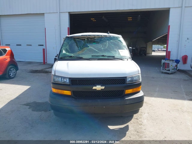 Chevrolet Express 3500 Work Van 2018 1GCZGHFG8J1337050 Image 6